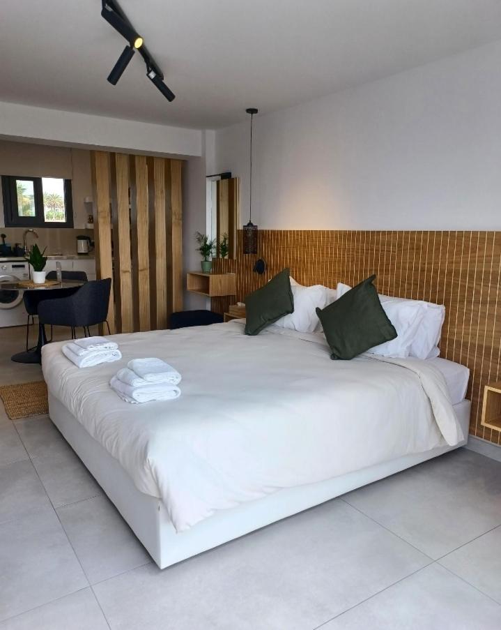 Terrazza Suites Pafos Exterior foto